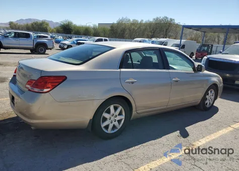 2005 Toyota Avalon Xl z USA, uszkodzony, nr VIN 4T1BK36B65U005891